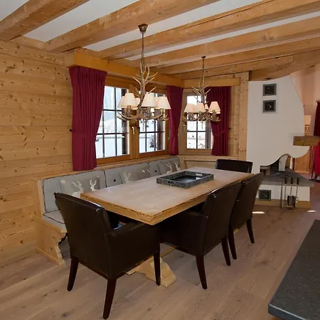 Alpesi faház The Davos, Chesa Surlej
