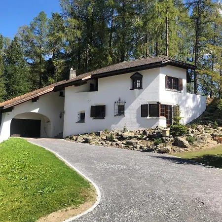 The Davos, Chesa Surlej Alpesi faház